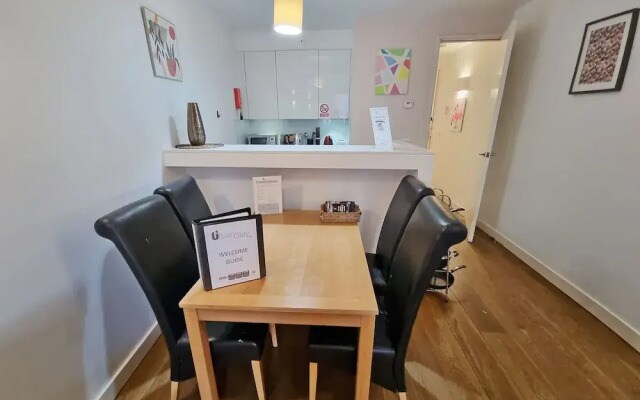 Liverpool Street Apartments