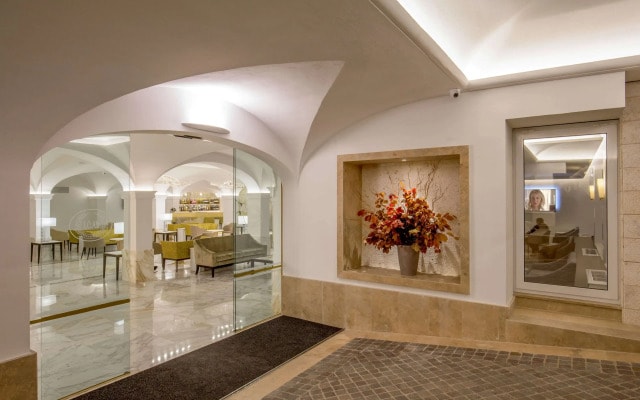 Отель Shangri-La Roma by OMNIA hotels