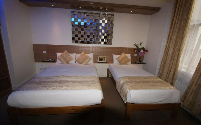 Abbey Court, Hyde Park Hotels