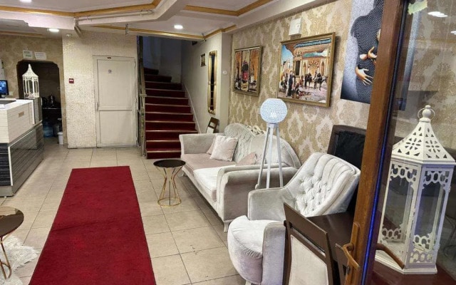 Sah Hotel