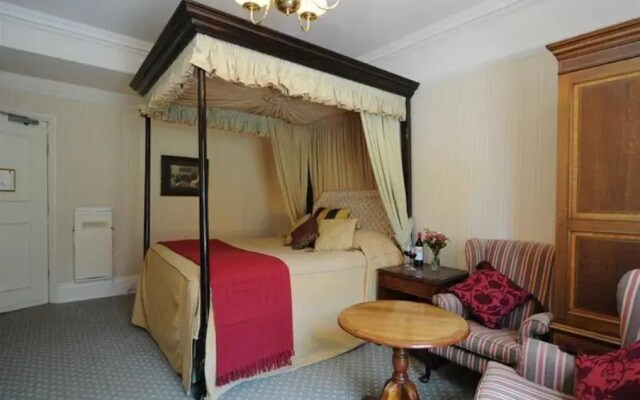Best Western Crown