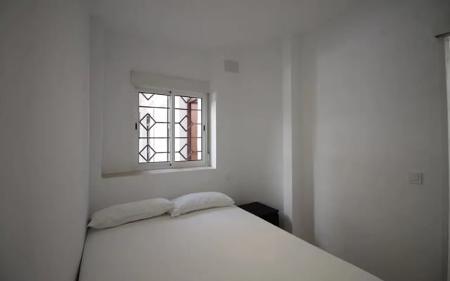 Apartamento de 2 Habitaciones en Puerta del Angel AZ2D