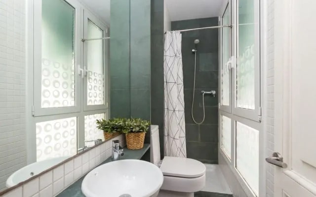 Montaber Apartments - Gran Via-Rocafort