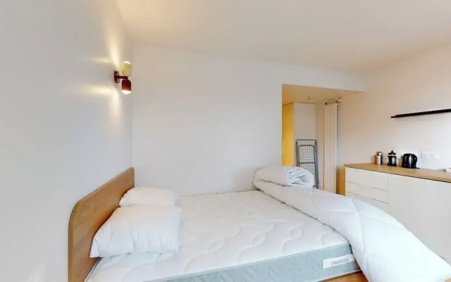 Room 1211 in a Premium Residence- Sport/laundry