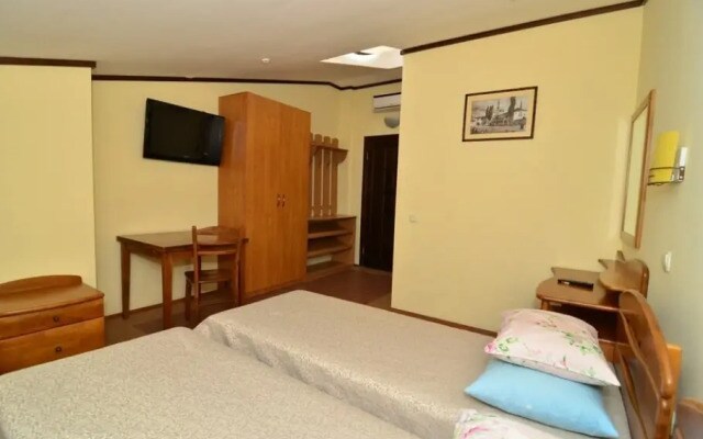 Perchem Hotel
