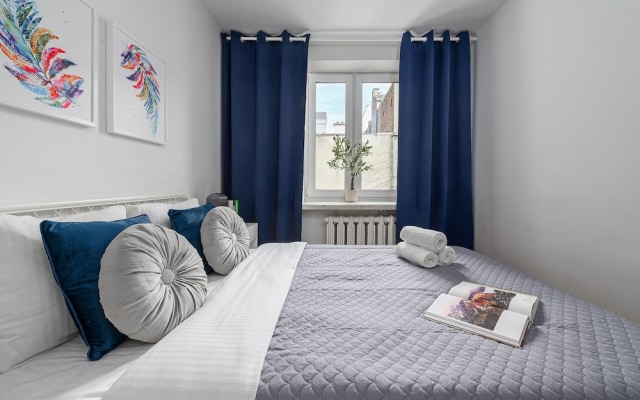Cozy Apartment with balcony near Museum