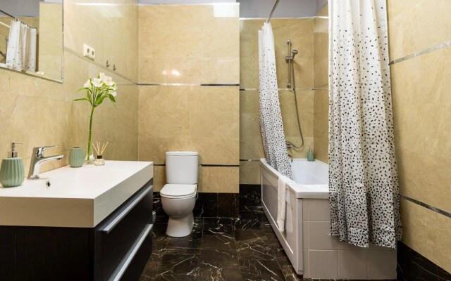 Open Home On Nevsky Prospekt 81