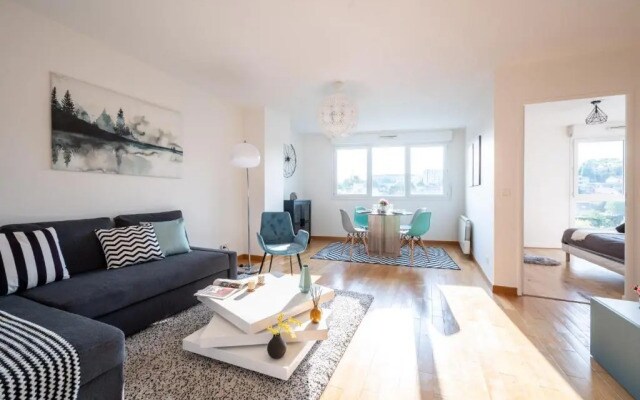 Immotovo - Suite Moderne - Paris 8 Min - Parking - Netflix