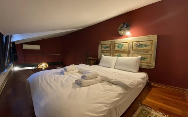 Dreamy Duplex Flat With Terrace Near Galata Tower
