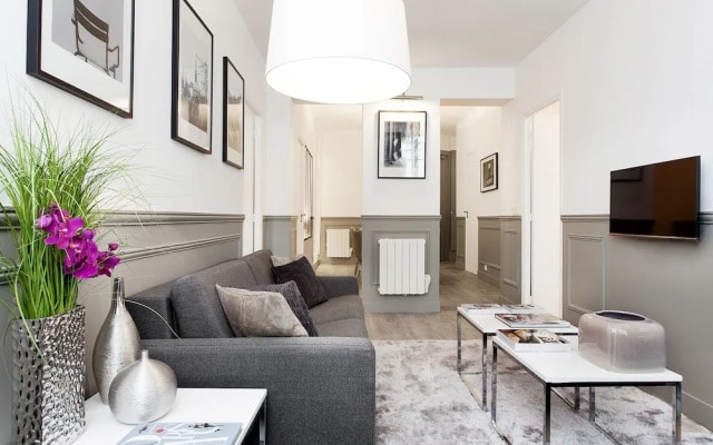 Luxury 3BR Gr-Boulevards I by Livinparis