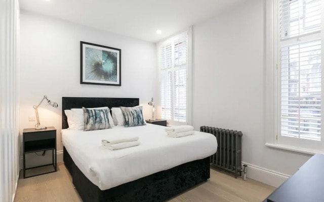 Urban Chic - Shaftesbury