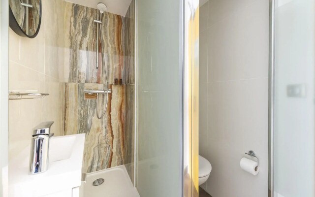 Hotel Zola 45 Bezons La Defense