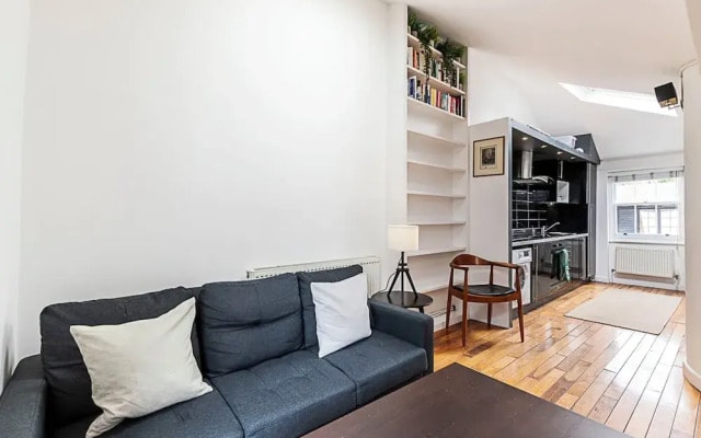 Fitzrovia Townhouse Apartment