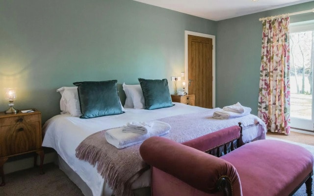 Healing Manor Hotel