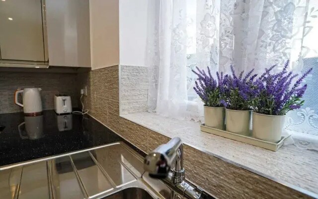 4-Bed 3-Bath Haven Perfect for 8 Guests