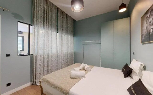 188-Suite Eight