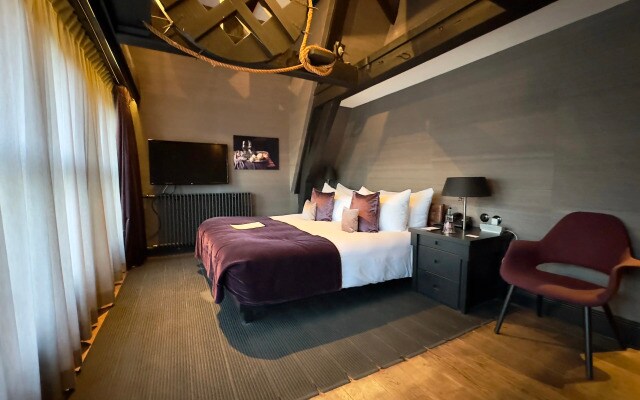 Canal House