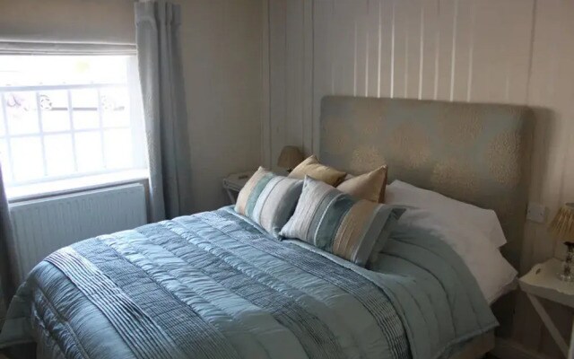 The Manifold Inn