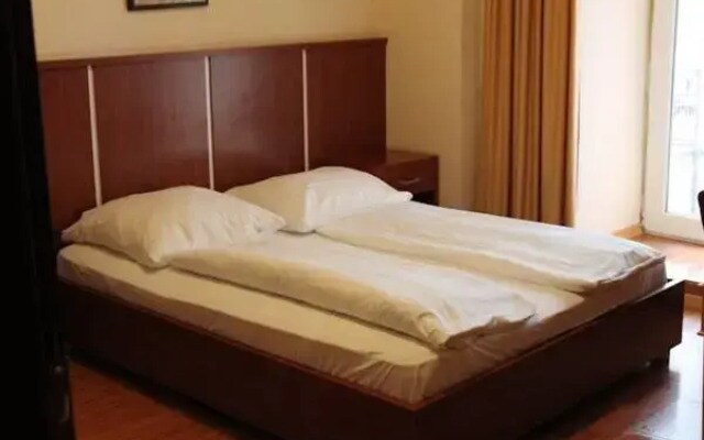 Pension TILLO