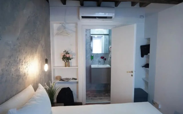 navona jacuzzi apartment