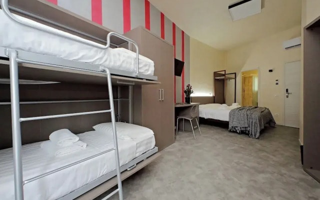 Termini Comfort rooms by Flatinrome
