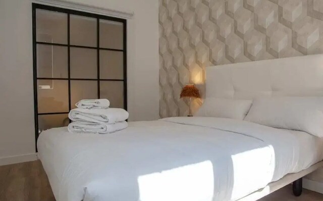 Elegant & Modern 3bed in La Latina, 5mins to Metro
