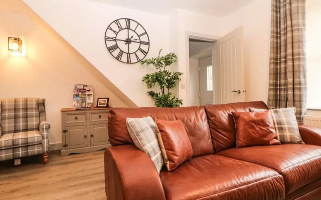 1 Orchard View