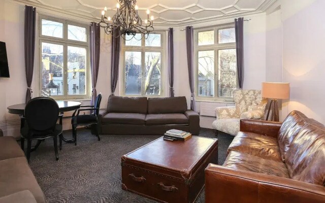 1 Bedroom Flat In Soho