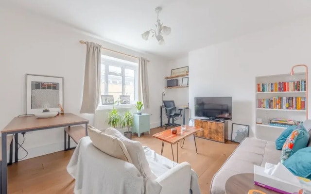Stylish and Central 1 Bedroom Flat in Maida Vale