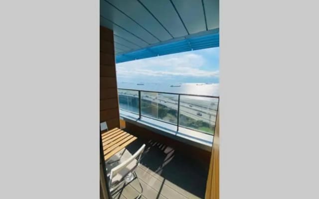 Lux 2 Room Suite Apartment With Seaview In Center