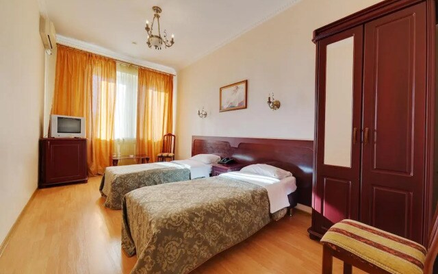 Sun Hotel
