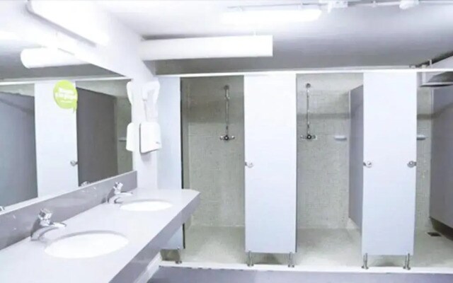 Hola Hostal Eixample - Hostel