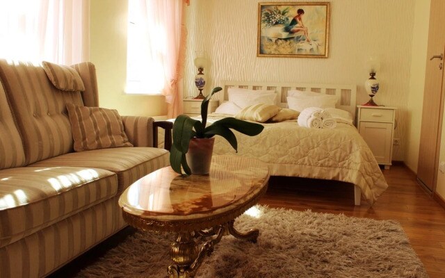 Embrace Guestrooms & Apartments