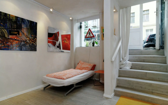 Modern Apartment in Berlin near Lake and City Centre