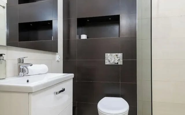 RentPlanet - Apartament Chmielna