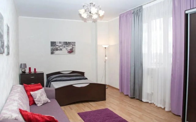 7 Kvadratov Promyishlennaya 19/1 Apartment
