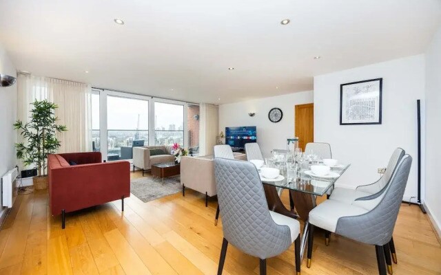 Waterside Bliss Executive Apartment