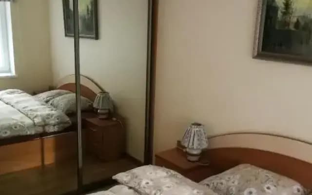 Family-friendly 2 rooms apartment with view to a forest