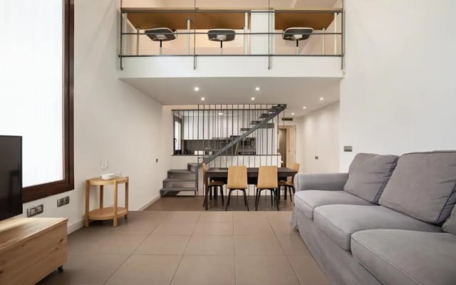 Modern and bright House in the city centre