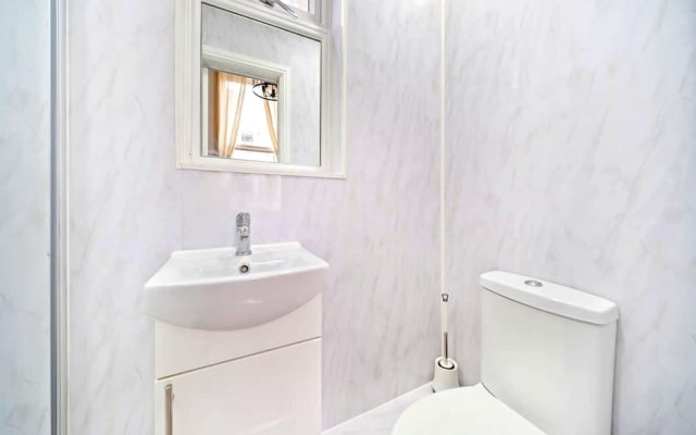 Modern 1BR Apartment in Greater London