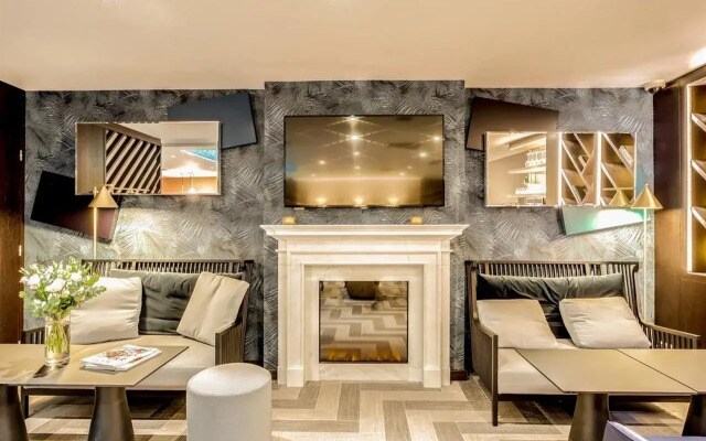 Mercure Paris Arc de Triomphe Etoile