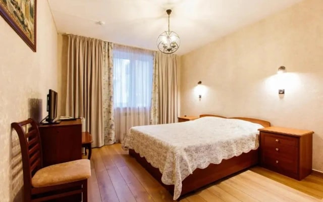 Aruchat Hotel