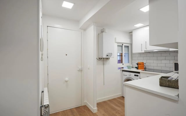 LEEWAYS APARTMENT in SAN LORENZO