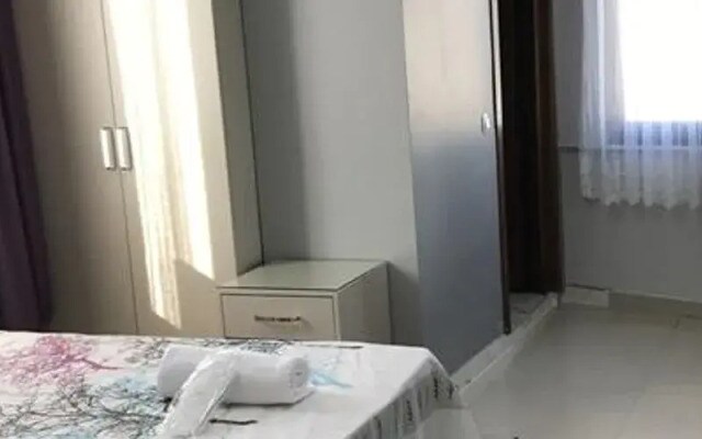 Li̇man Otel