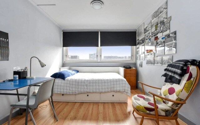 Retro Flat in Trendy Bethnal Green