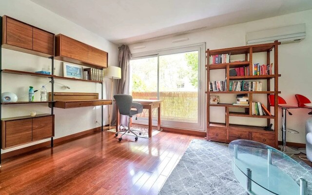 Well-equipped Studio With Balcony - Paris 19ème