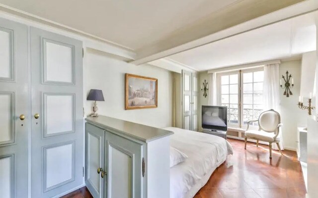 Appartement de charme-Eperon
