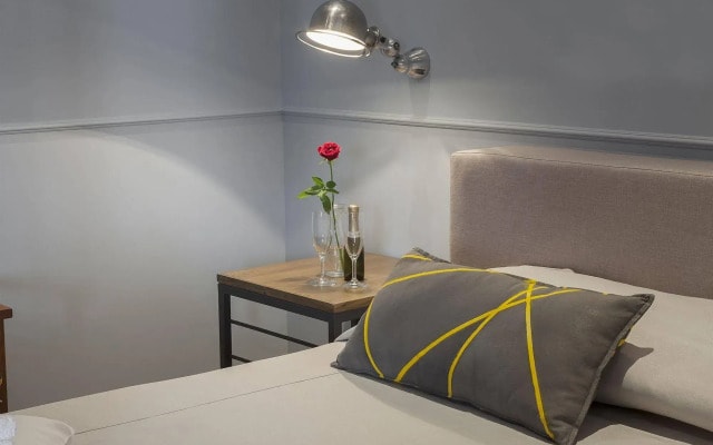 Arts Seven Roma