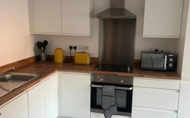 #0202 One Bedroom serviced apartment-Free parking