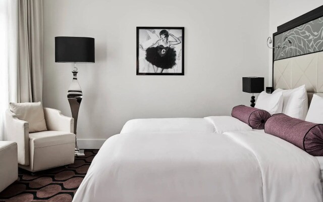 Roomers Berlin Steinplatz, Autograph Collection
